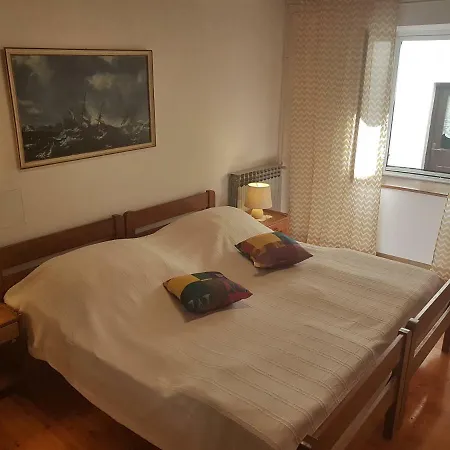 Apartman Nadia *
